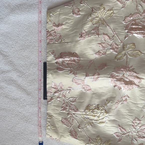 Chic Shine Cream Metallic Floral Jacquard Mini Skirt - Picture 7 of 12